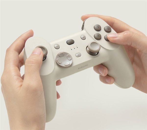 Xiaomi Game Controller with three modes of connectivity released in China for 199 yuan ($28)